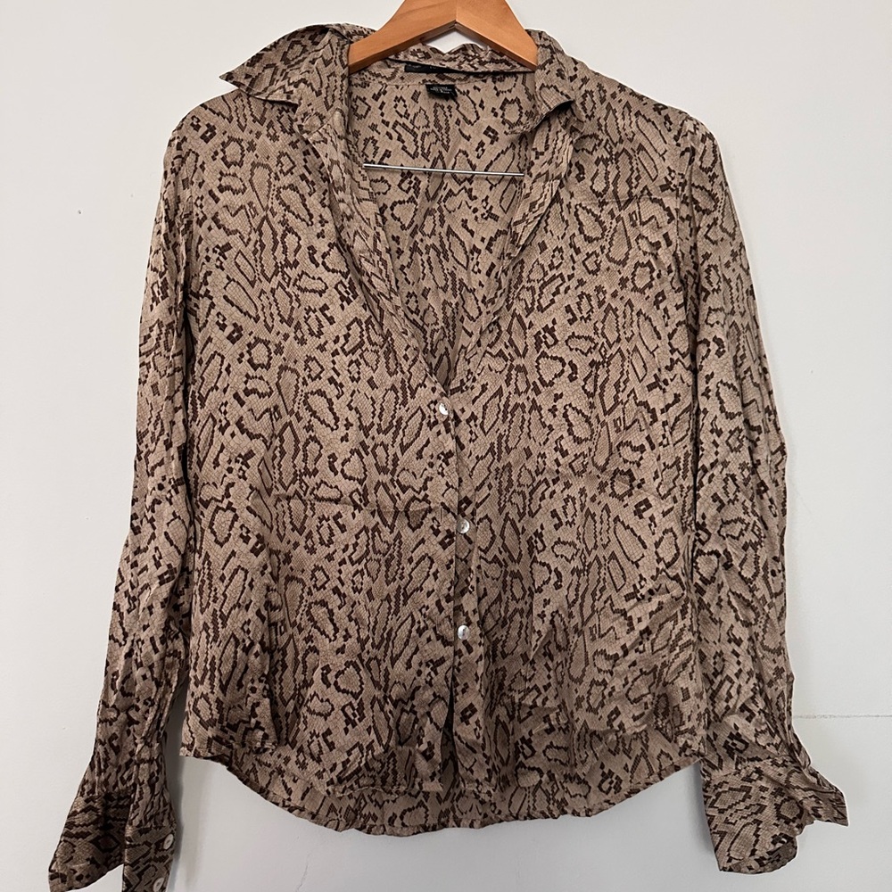 Vintage Silk animal snake print button down blouse